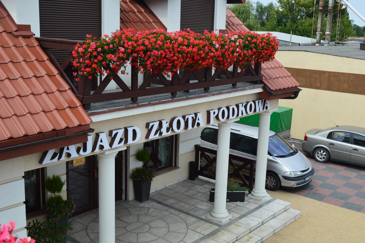 Zajazd Zlota Podkowa Hotel Wrocki ภายนอก รูปภาพ